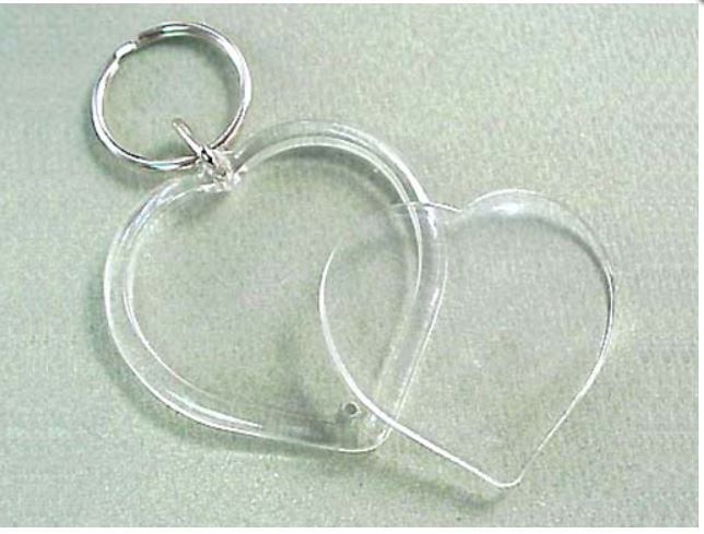 מחזיק מפתחות שקוף לתמונה בצורת לב 