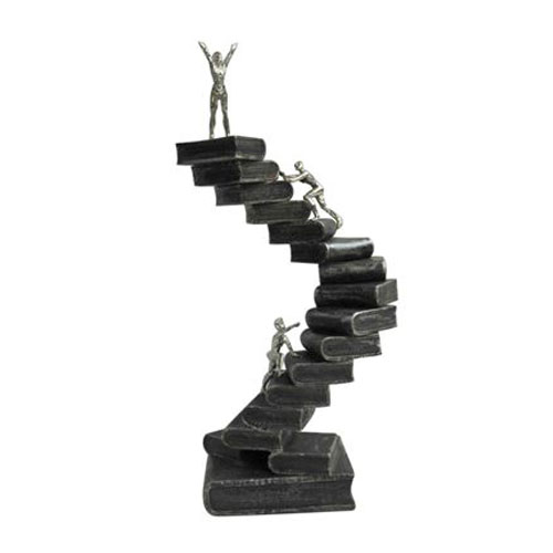 פסל מדרגות. גובה 30 ס