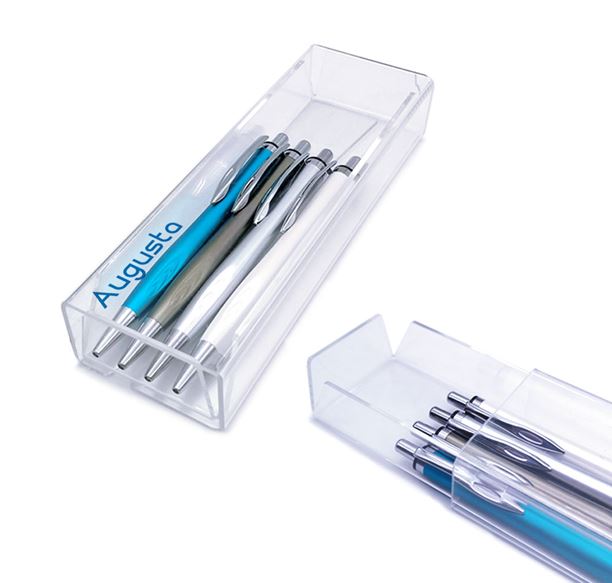 קלמר casos - עשוי פלסטיק שקוף קשיח, 17x6x3 ס”מ. 
כולל ארבעה עטים. 

